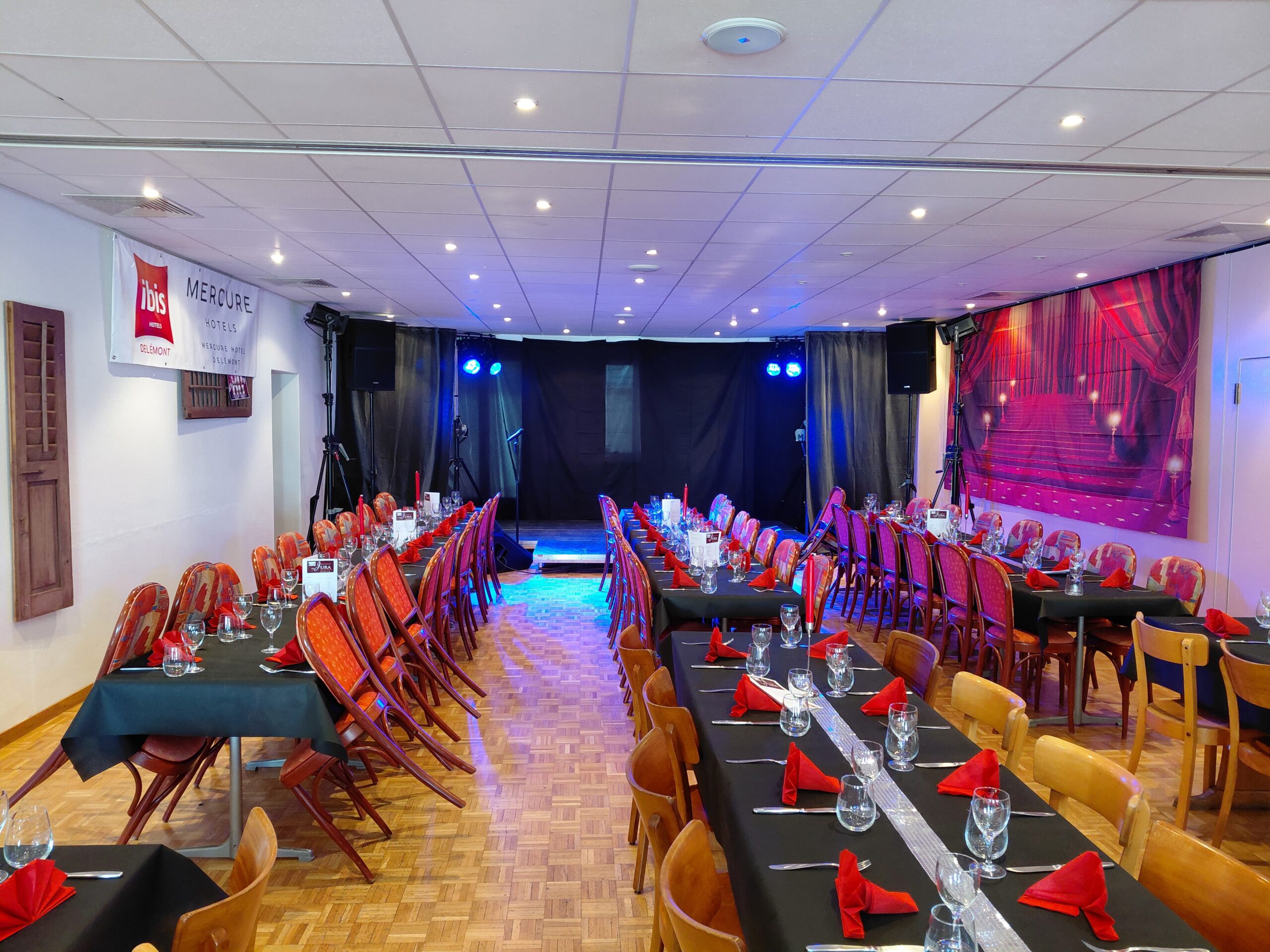 Grande salle du restaurant